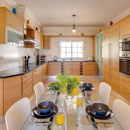 Private Deluxe 3bd Pool Wi-fi Ac Bbq